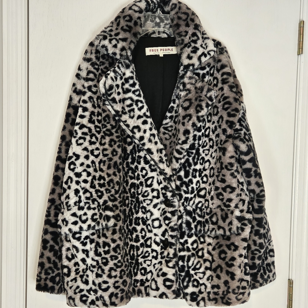 Free People Kate Leopard Faux Fur Snow Leopard Coat